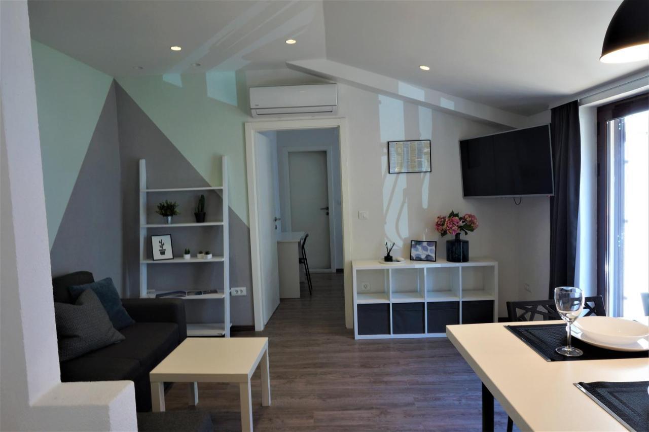Apartment Cosy & Sweet Makarska Exteriör bild