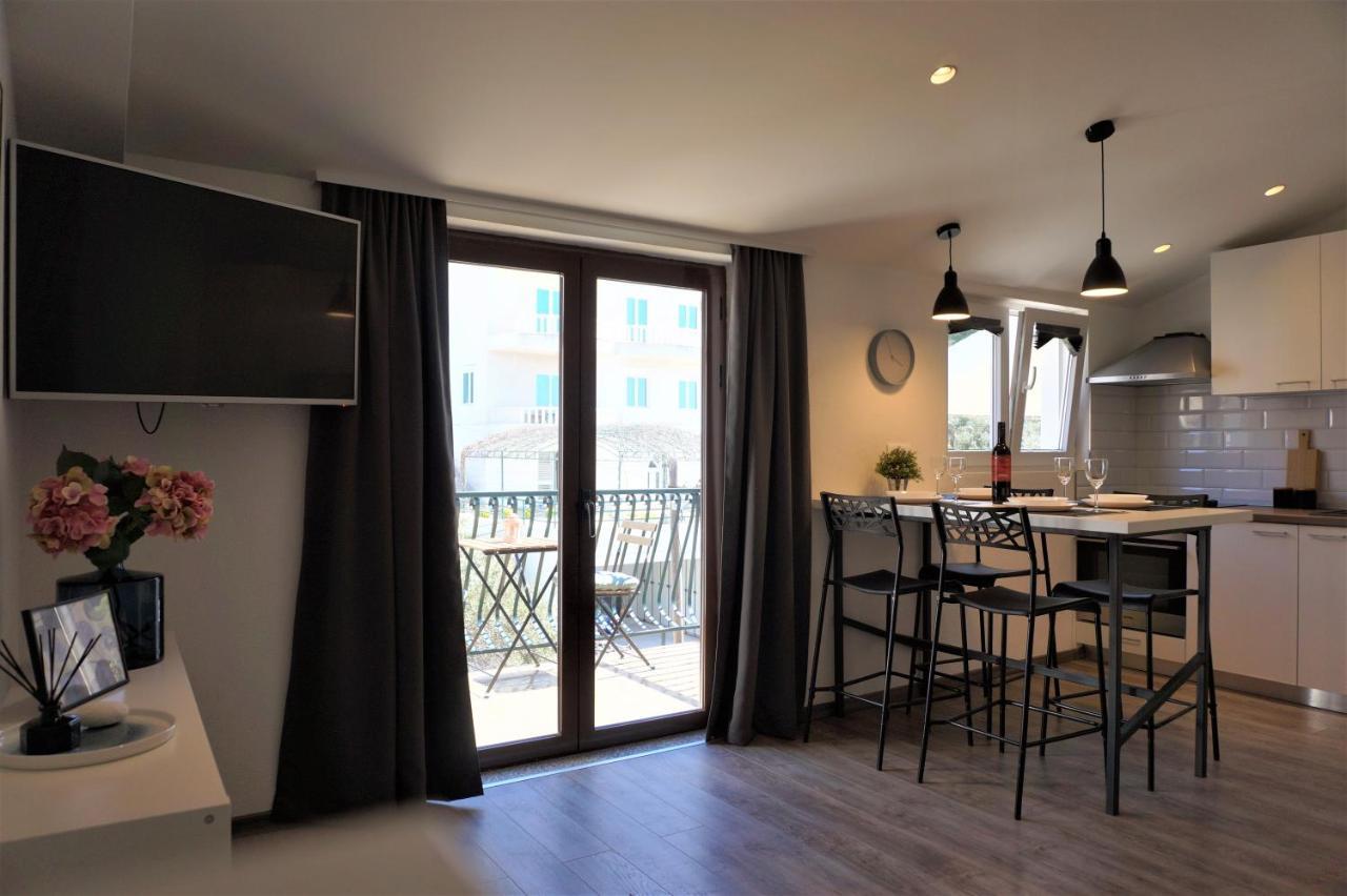 Apartment Cosy & Sweet Makarska Exteriör bild
